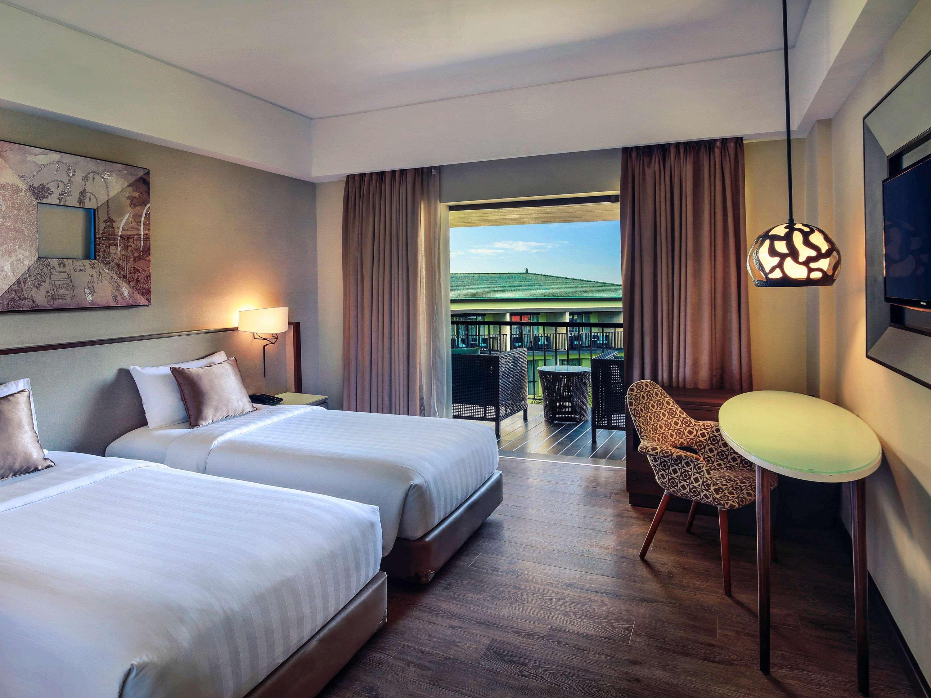 Mercure Bali Legian Exterior photo