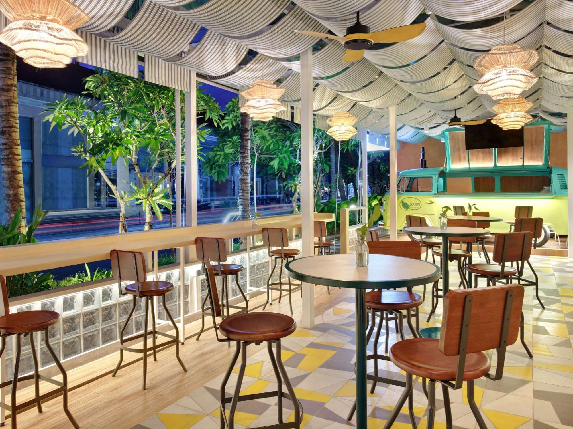 Mercure Bali Legian Exterior photo
