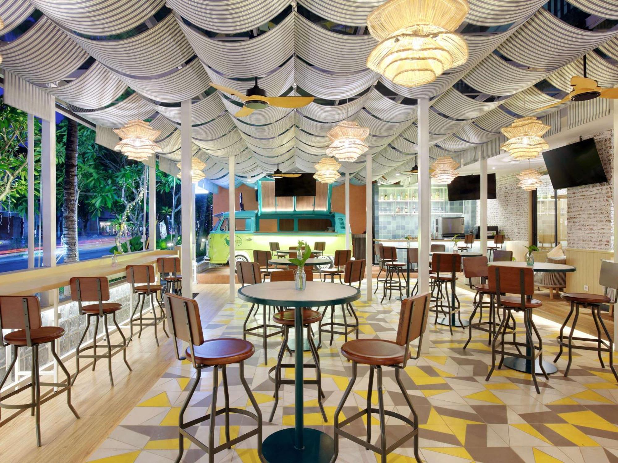 Mercure Bali Legian Exterior photo